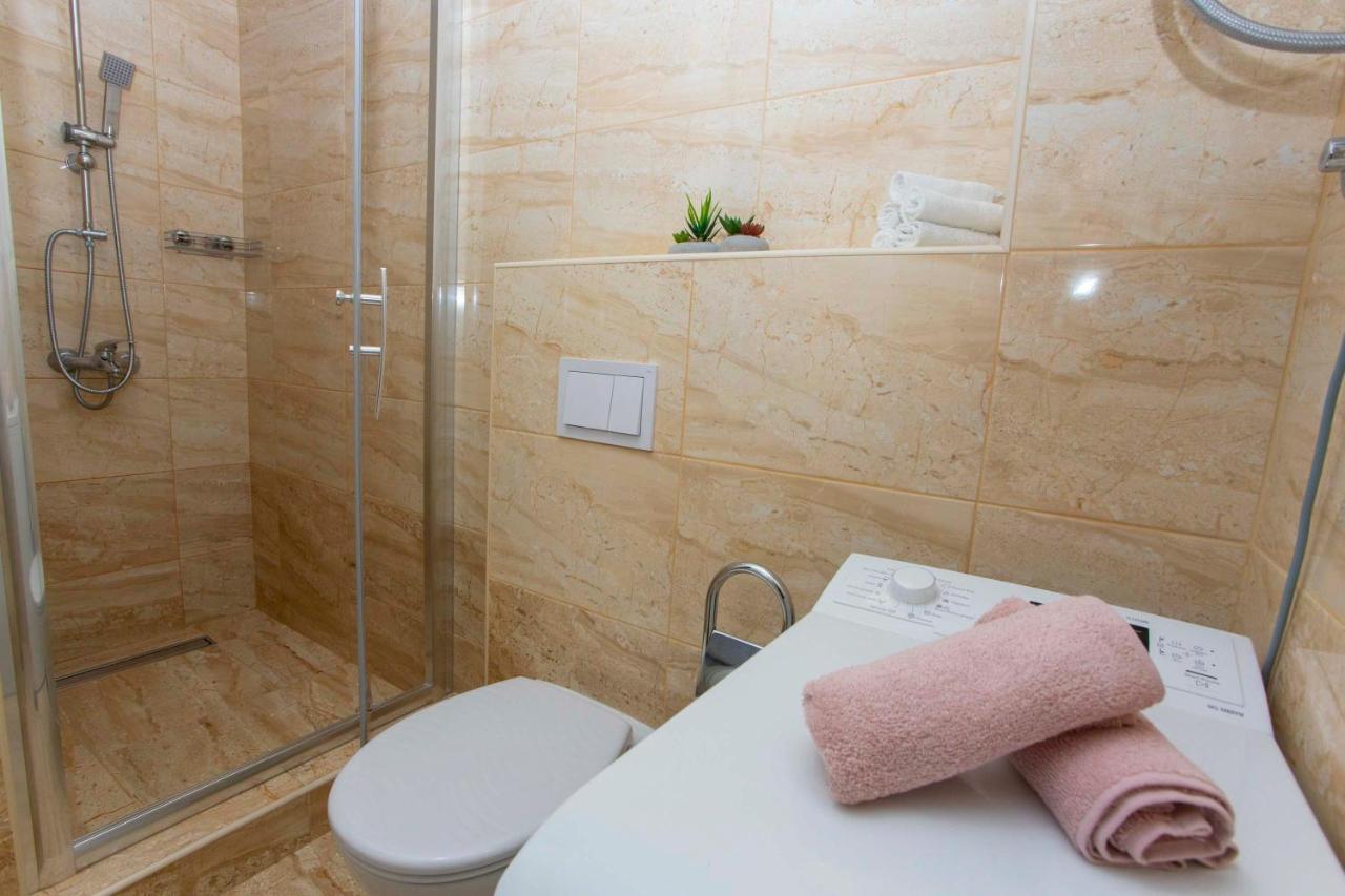 Apartment Lauc Makarska Eksteriør billede