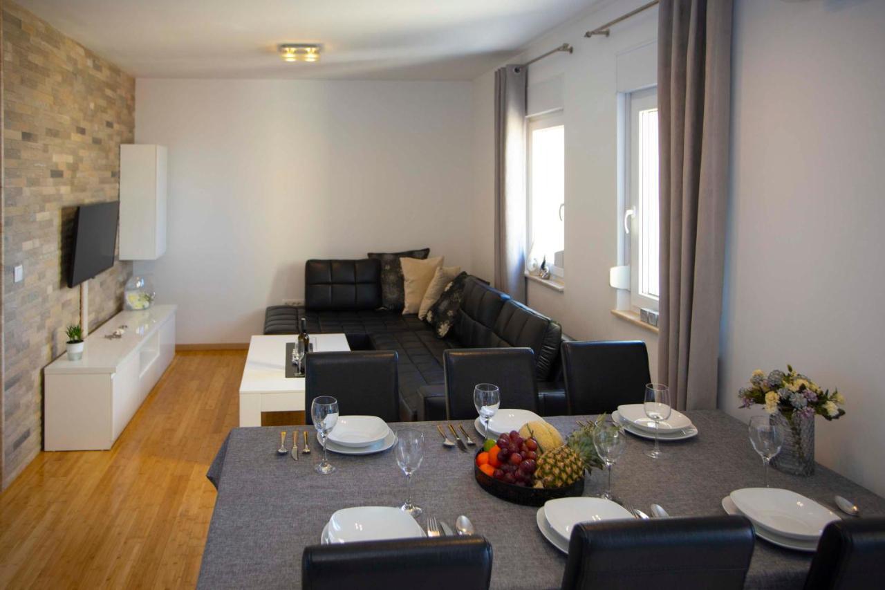 Apartment Lauc Makarska Eksteriør billede